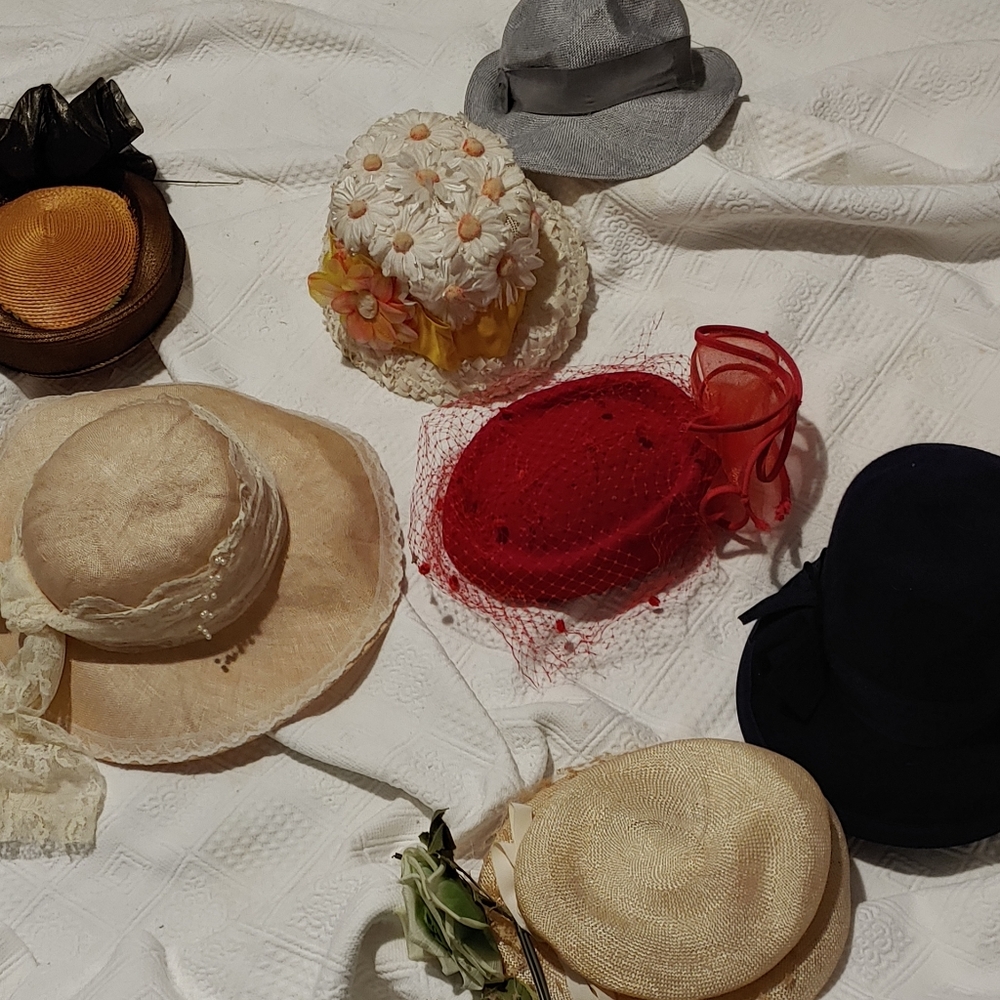 lot of 7 vintage hats